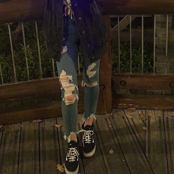 Express Mid Rise Ankle Jean - Picture 4 of 4